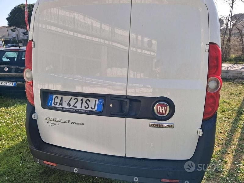 Occasion Fiat Doblò Lounge 105 ch (77 kW) 2020 Blanc Monospace