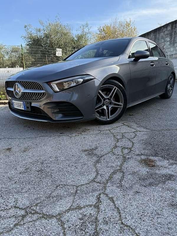 Usata Mercedes A180 Premium 116 CV (85 kW) 2019 Berlina