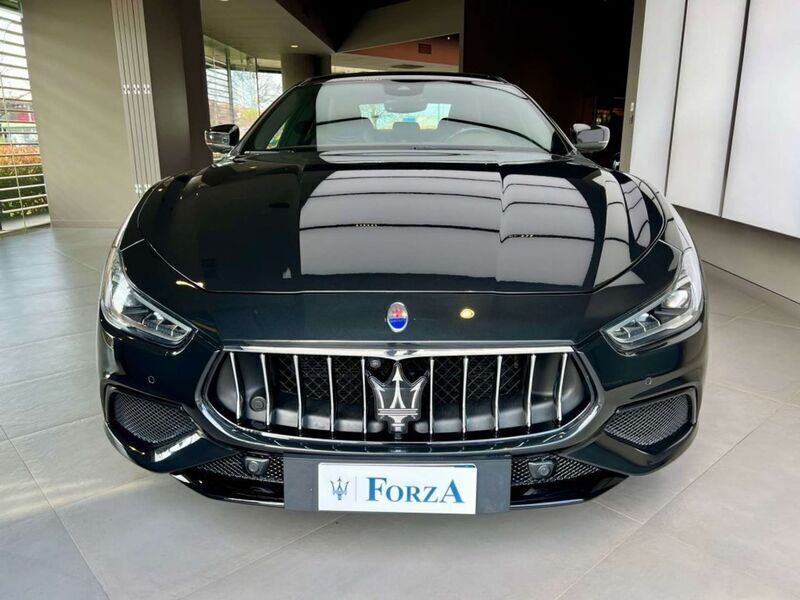 Usato 2018 Maserati Ghibli 3.0 Benzin 430 CV (55.900 €)