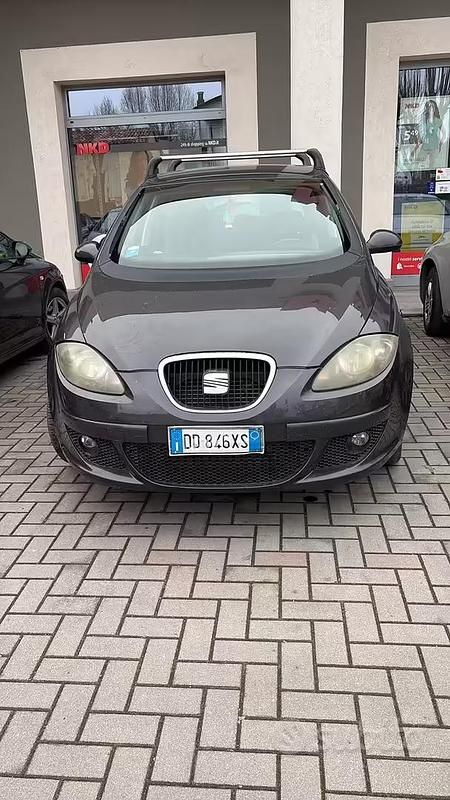 Usata Seat Toledo 73 CV (53 kW) 2006 Nero Utilitaria