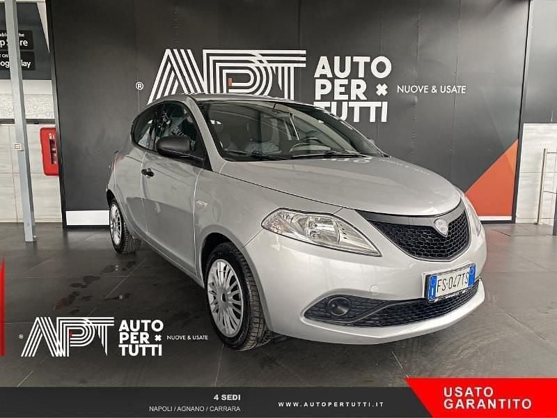 Usata Lancia Ypsilon 69 CV (50 kW) 2018 Utilitaria