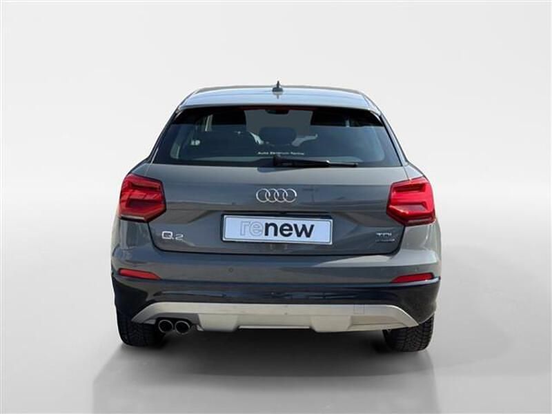 Usata Audi Q2 Business 150 CV (110 kW) 2017 Grigio scuro SUV