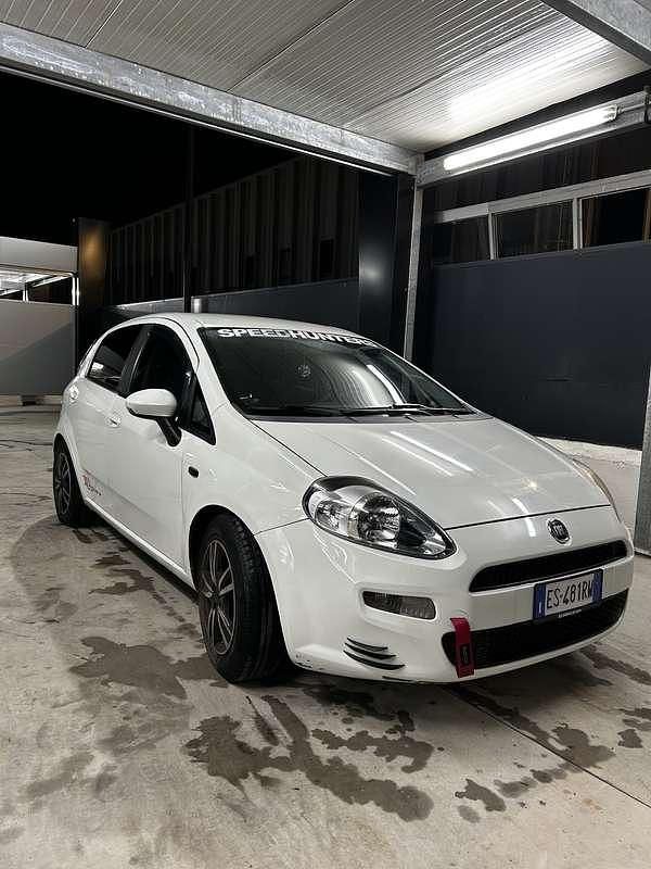 Usata Fiat Punto Evo Dynamic 75 CV (55 kW) 2013 Utilitaria
