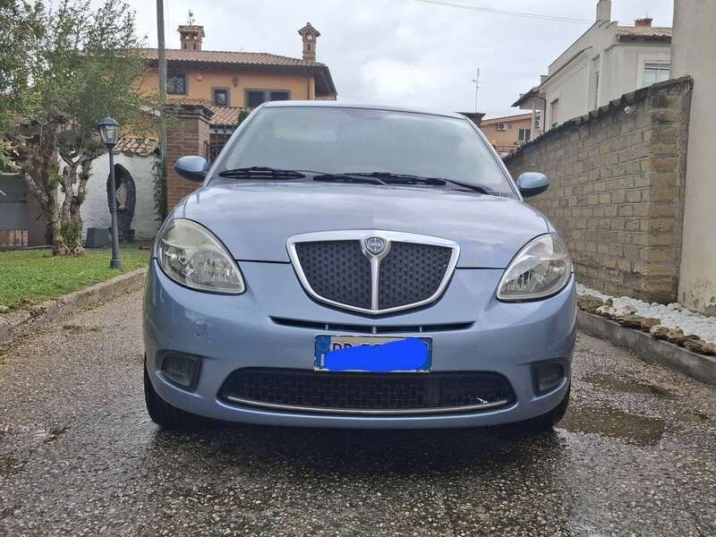 Blu/azzurro Usata 2008 Lancia Ypsilon Due volumi | 2000 € (Super prezzo) - Immagine 1/4