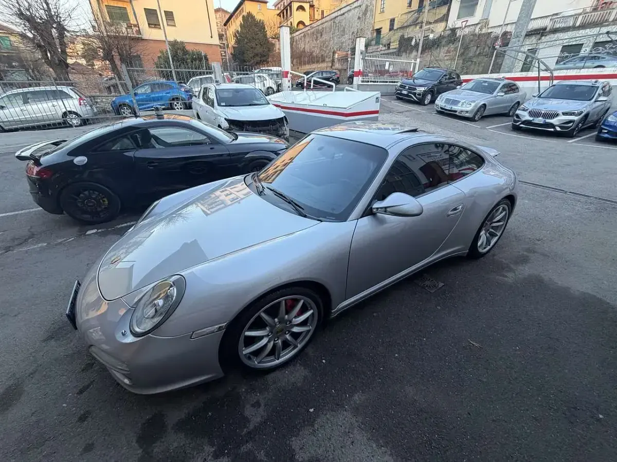 Usata Porsche 997 385 CV (283 kW) 2010 Argento Coupé