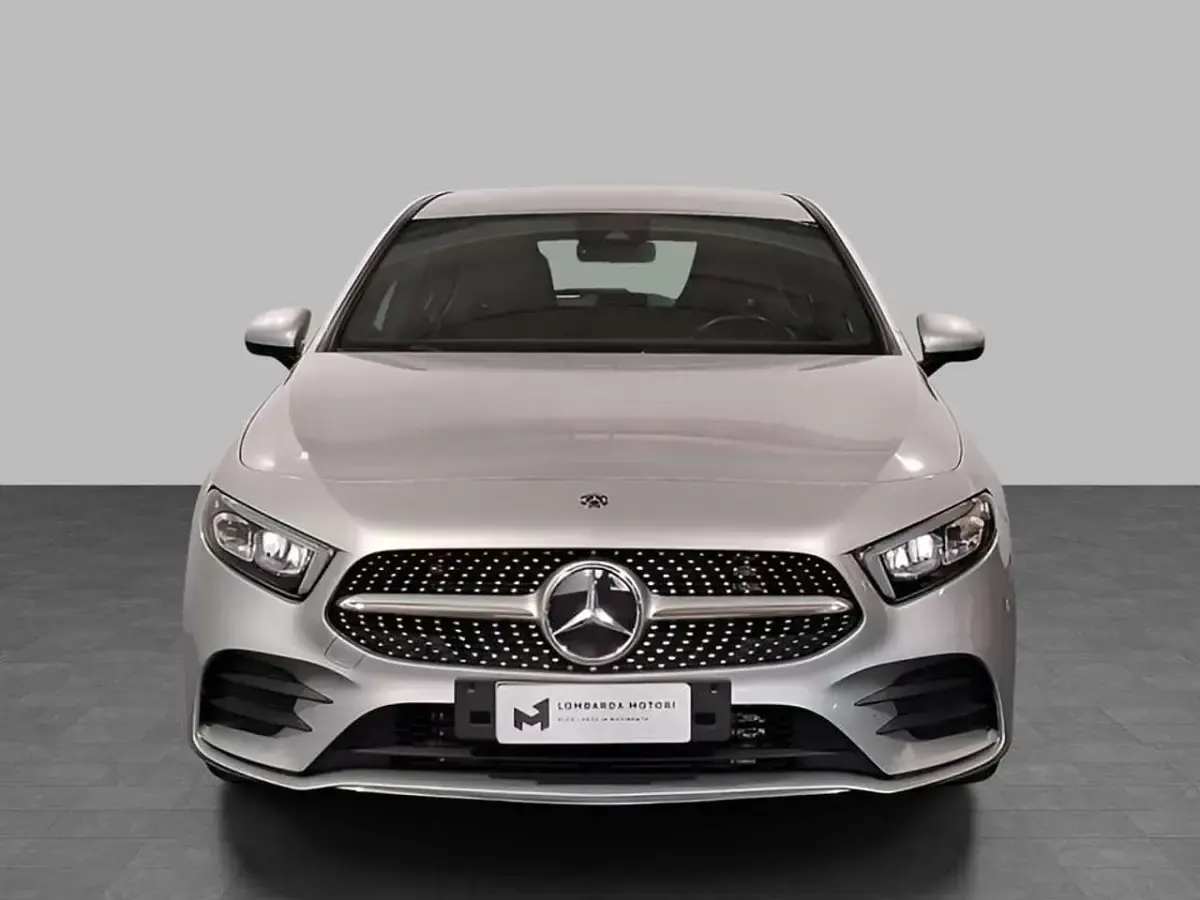 Usata Mercedes A200 Premium 150 CV (110 kW) 2019 Grigio Berlina