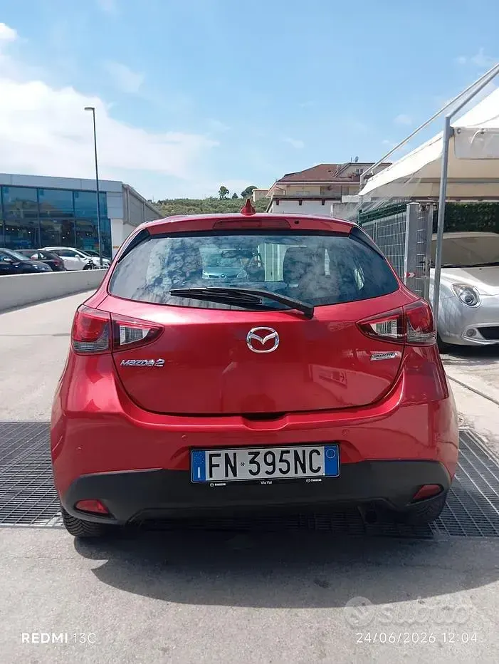 Usata Mazda 2 Evolve 105 CV (77 kW) 2018 Rosso Utilitaria