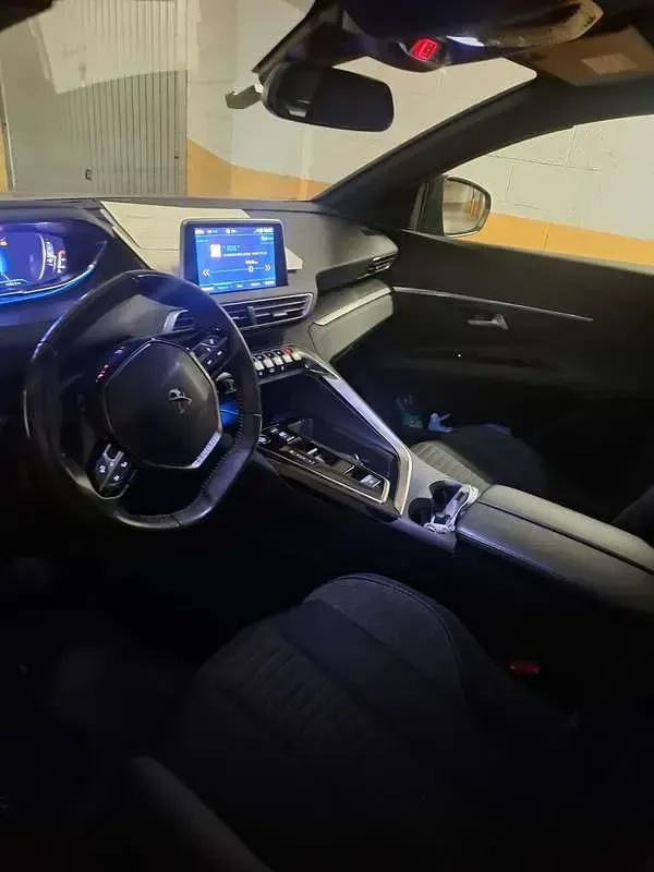 Usata Peugeot 3008 Active 131 CV (96 kW) 2023 Nero SUV