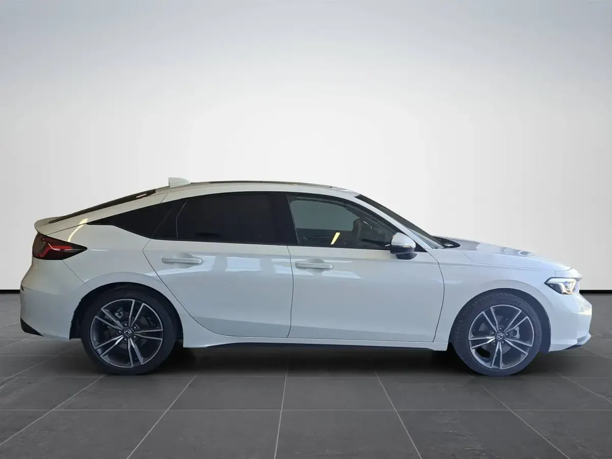 Nuova Honda Civic Advance 143 CV (105 kW) 2026 Platinum white Berlina