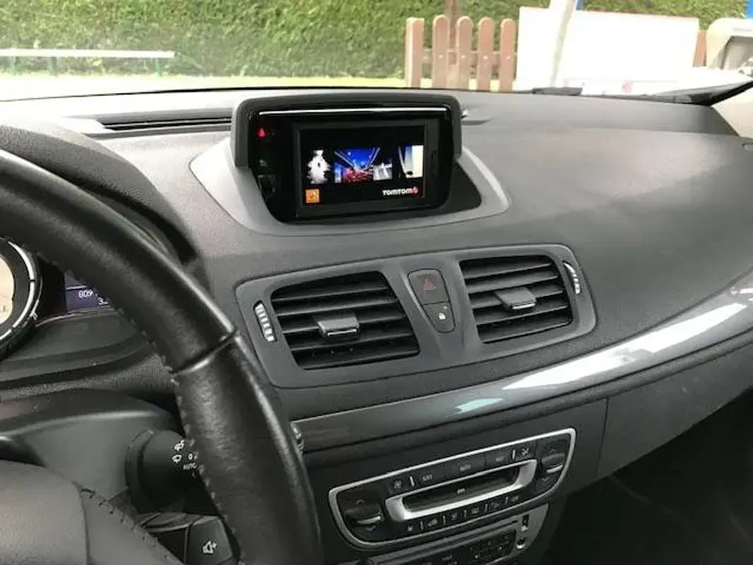 Usata Renault Mégane GrandTour LIMITED 110 CV (80 kW) 2016 Argento Station wagon