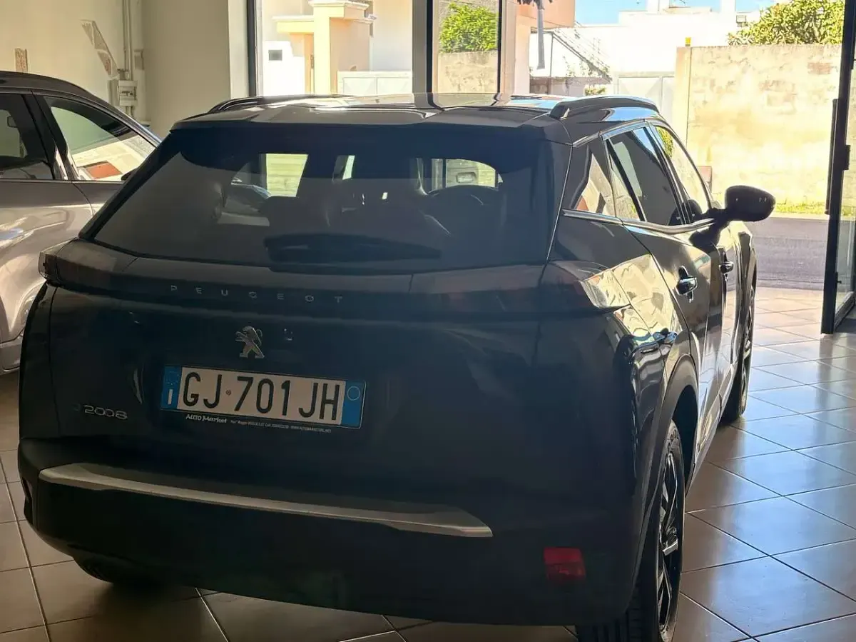 Occasion Peugeot 2008 Allure 56 kW (77 ch) 2022 Noir SUV