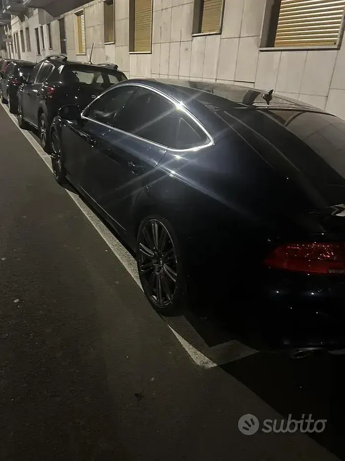 Usata Audi A7 245 CV (180 kW) 2012 Blu Utilitaria