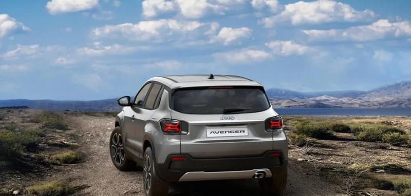 Usata Jeep Avenger Summit 101 CV (74 kW) 2024 Grigio SUV