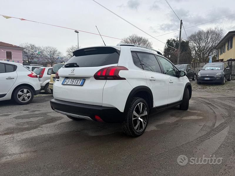 Usata Peugeot 2008 GT-line 99 CV (72 kW) 2017 Bianco SUV
