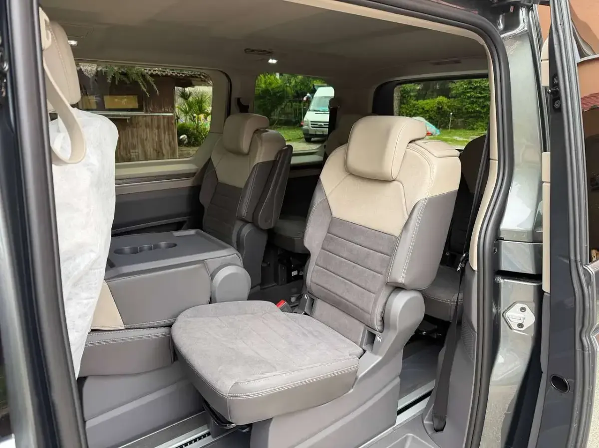 Nuova VW Multivan 150 CV (110 kW) 2026 Grigio Monovolume