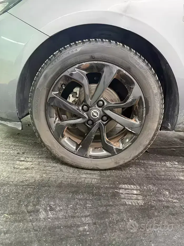 Usata Opel Corsa 90 CV (66 kW) 2019 Grigio Utilitaria