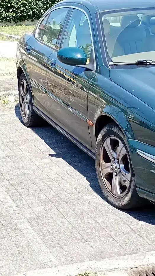 Usata Jaguar X-type 230 CV (169 kW) 2001 Verde Berlina