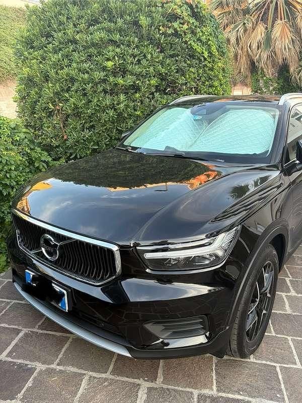 Usata Volvo XC40 Momentum 129 CV (94 kW) 2021 SUV