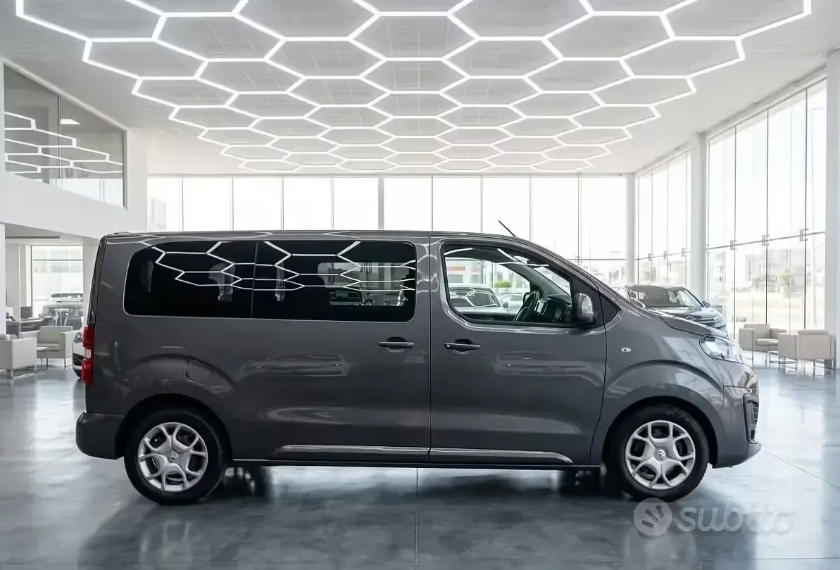 Usata Citroën Spacetourer Business Class 120 CV (88 kW) 2021 Grigio Monovolume