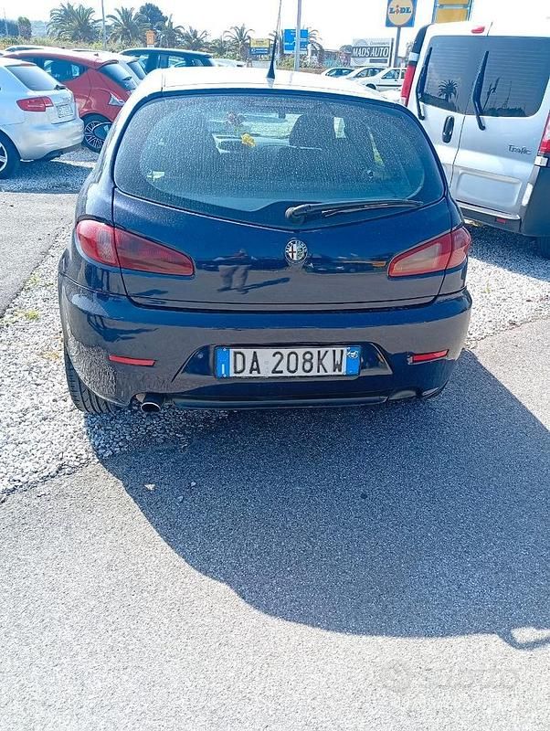 Usata Alfa Romeo 147 2006 Blu Utilitaria