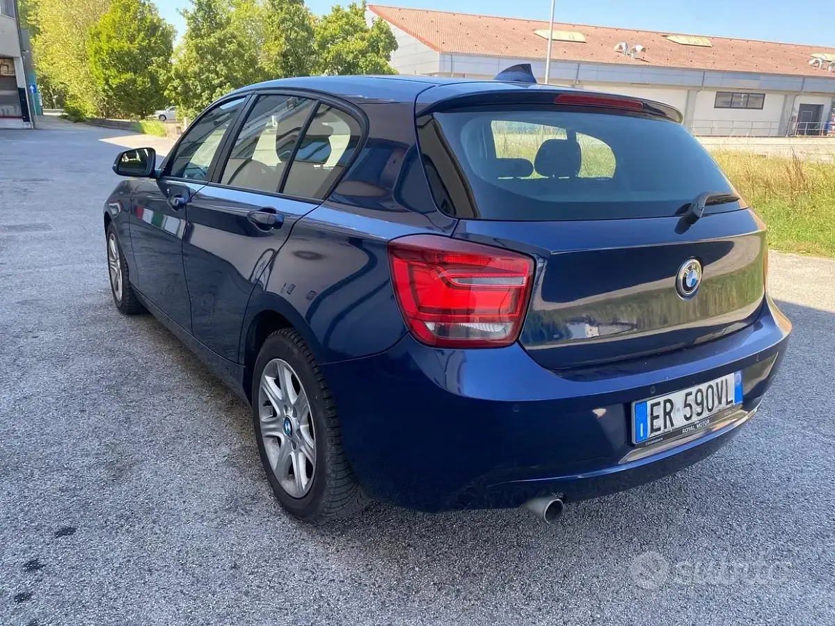 Usata BMW 116 Efficient Dynamics 116 CV (85 kW) 2013 Blu Utilitaria