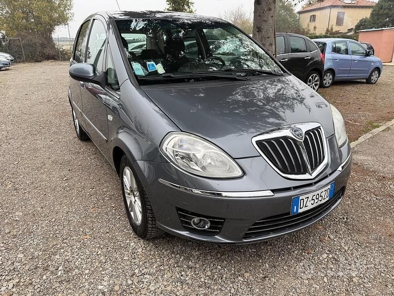 Usata Lancia Musa 77 CV (56 kW) 2009 Other Monovolume