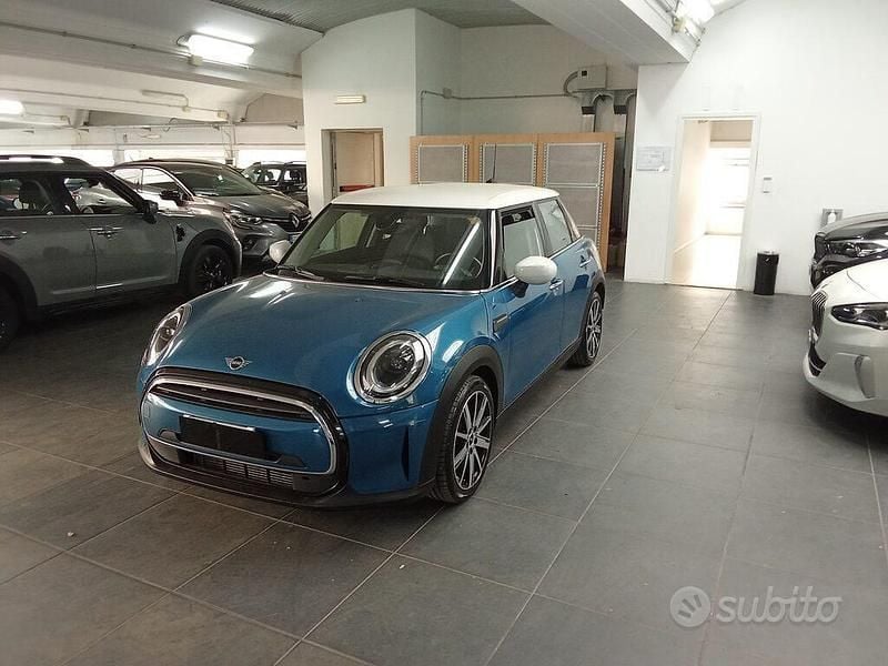 Usata Mini ONE Classic 75 CV (55 kW) 2021 Blu Utilitaria