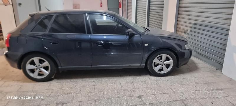 Usata Audi A3 130 CV (95 kW) 2001 Nero Utilitaria