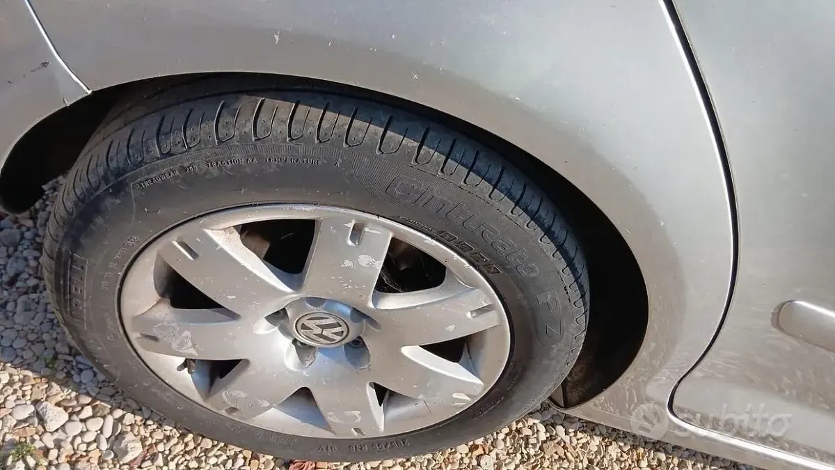 Usata VW Golf 140 CV (102 kW) 2005 Grigio Monovolume