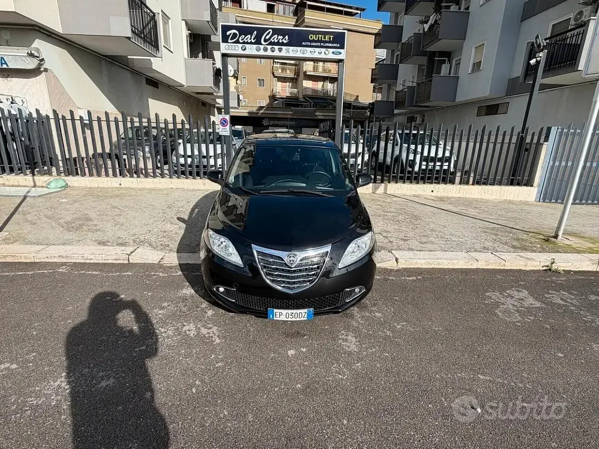 Usata Lancia Ypsilon S 95 CV (69 kW) 2012 Nero Utilitaria