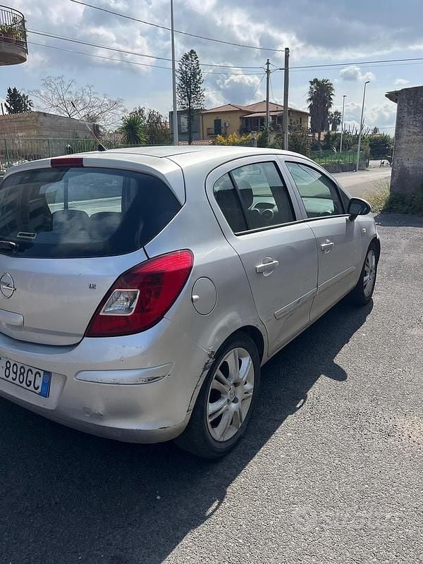 Usata Opel Corsa 2006 Grigio Utilitaria