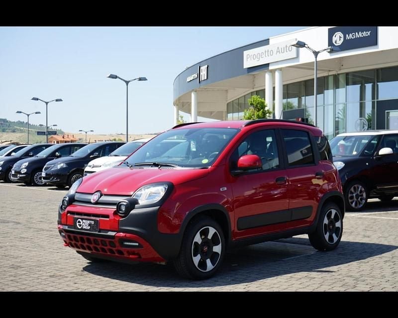 Usata Fiat Panda Cross Cross 69 CV (50 kW) 2024 Rosso Utilitaria