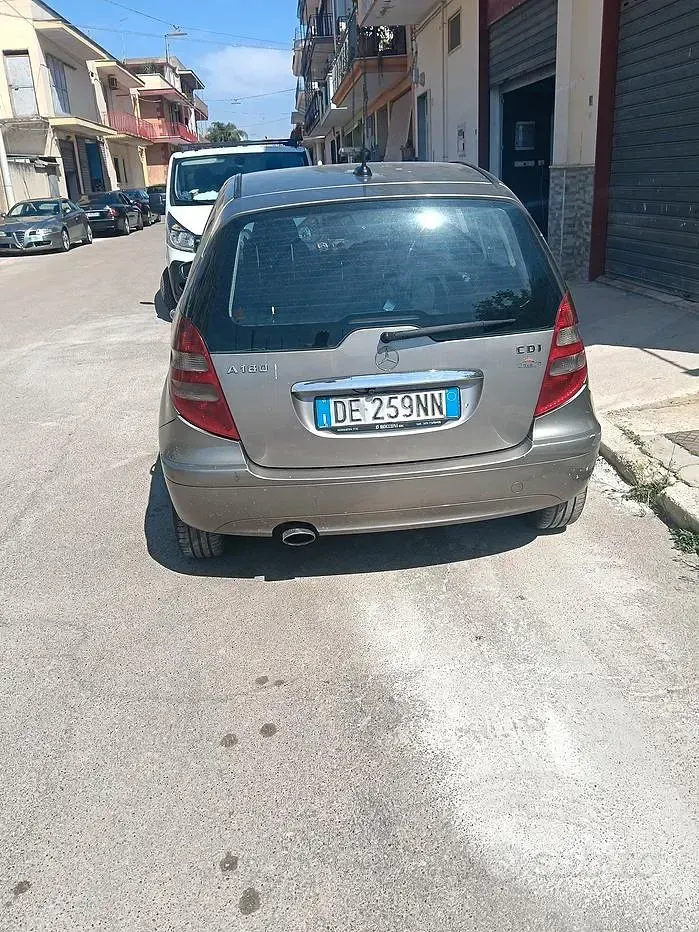 Usata Mercedes A180 109 CV (80 kW) 2007 Berlina
