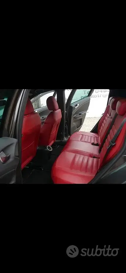 Usata Alfa Romeo Giulietta Quadrifoglio 105 CV (77 kW) 2013 Utilitaria
