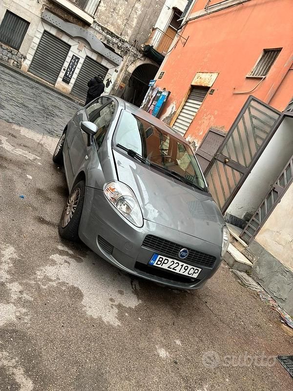 Usata Fiat Punto 2004 Grigio Utilitaria