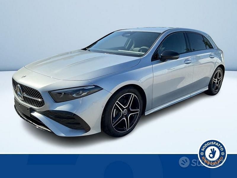 Argento metallizzato Nuova 2025 Mercedes A180 Advanced Plus Tre volumi | 38.450 € (Buon prezzo) - Immagine 1/3