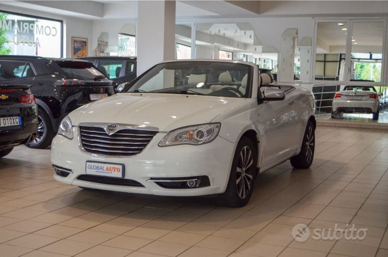 Bianco Usata 2012 Lancia Flavia Cabrio | 13.950 € - Immagine 1/4