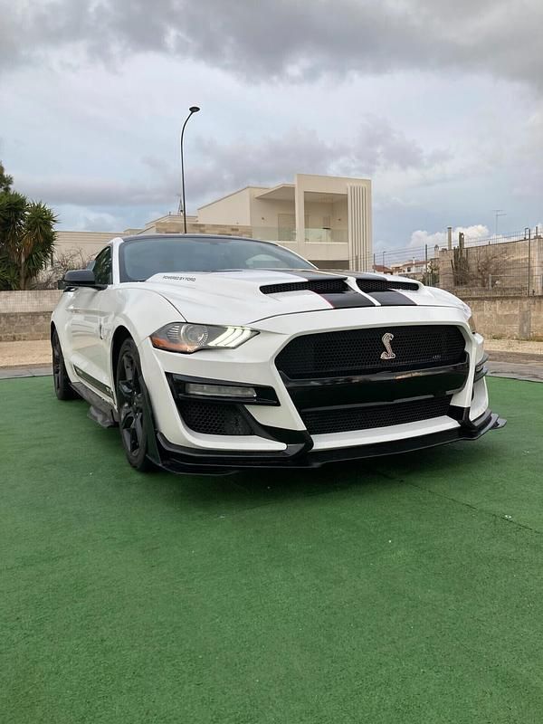 Usata Ford Mustang Fastback 290 CV (213 kW) 2019 Bianco Coupé