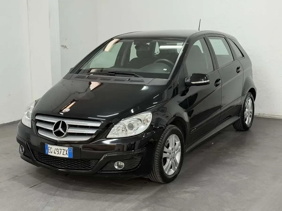 Usata Mercedes B180 Premium 109 CV (80 kW) 2011 Other Utilitaria