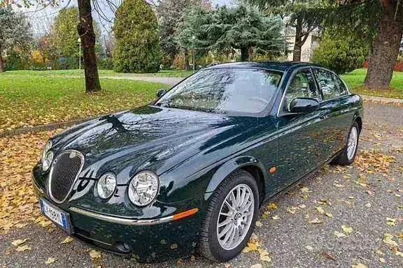 Usata Jaguar S-Type Classic 238 CV (175 kW) 2006 Verde Berlina