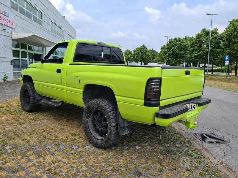 Usata Dodge Ram 231 CV (169 kW) 1994 Verde Pick-up