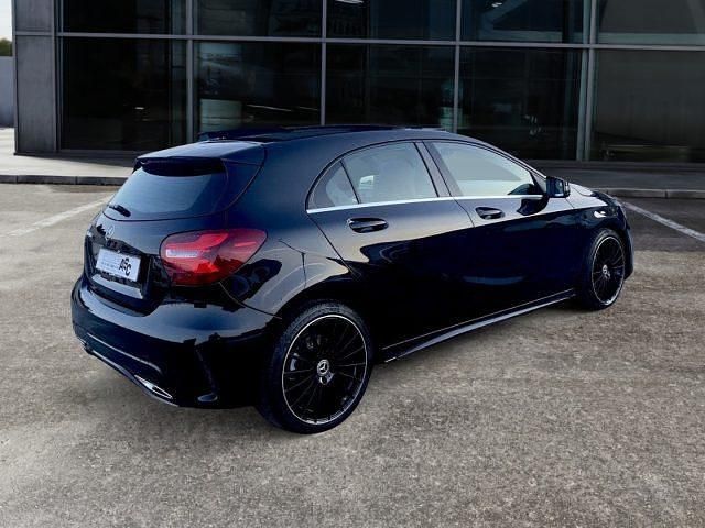 Usata Mercedes A180 Premium 109 CV (80 kW) 2017 Nero