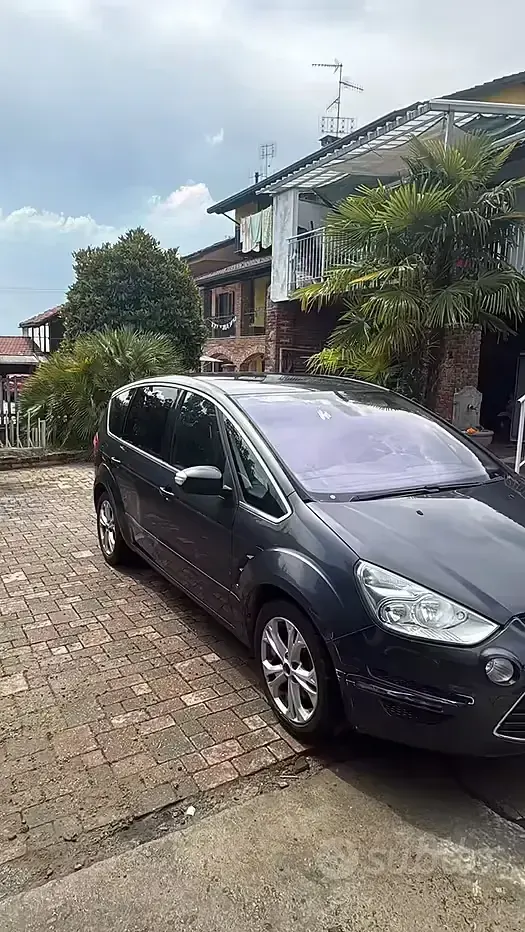 Usata Ford S-MAX S 140 CV (102 kW) 2010 Blu Monovolume