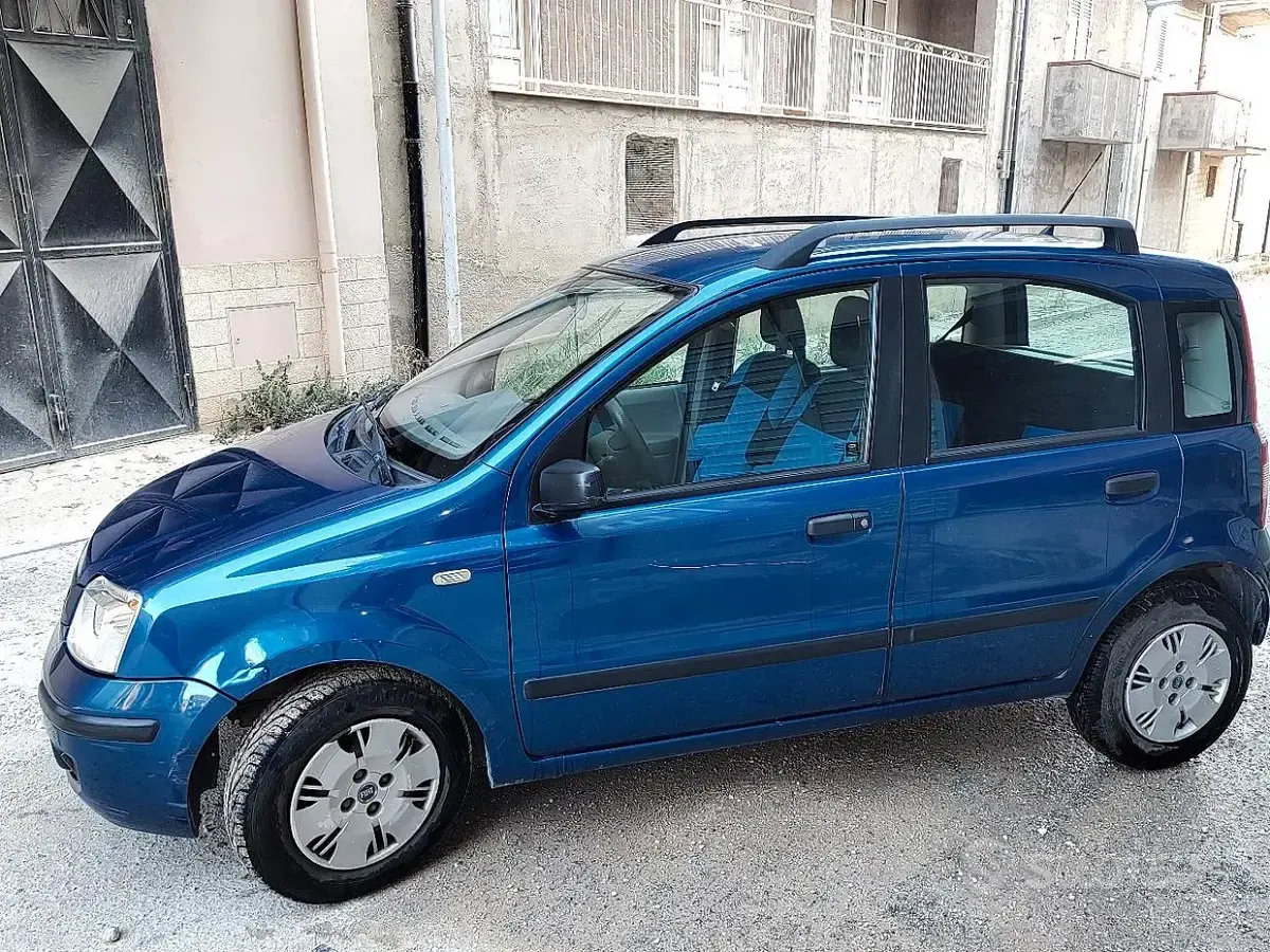 Usata Fiat Panda 60 CV (44 kW) 2005 Bluazzurro Utilitaria