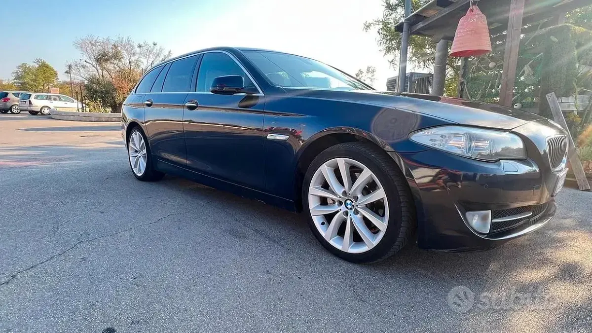 Usata BMW 520 M Sport 184 CV (135 kW) 2013 Bluazzurro Berlina
