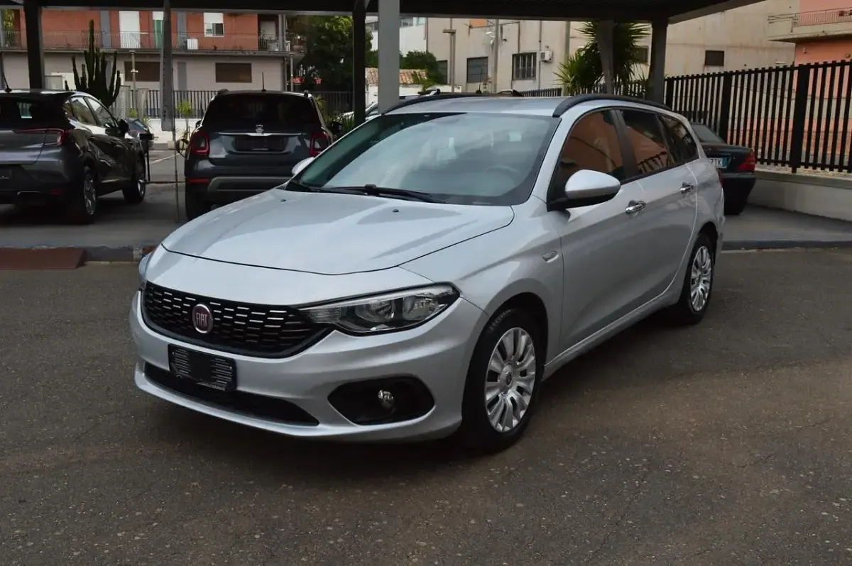 Usata Fiat Tipo Lounge 95 CV (69 kW) 2018 Grigio Station wagon