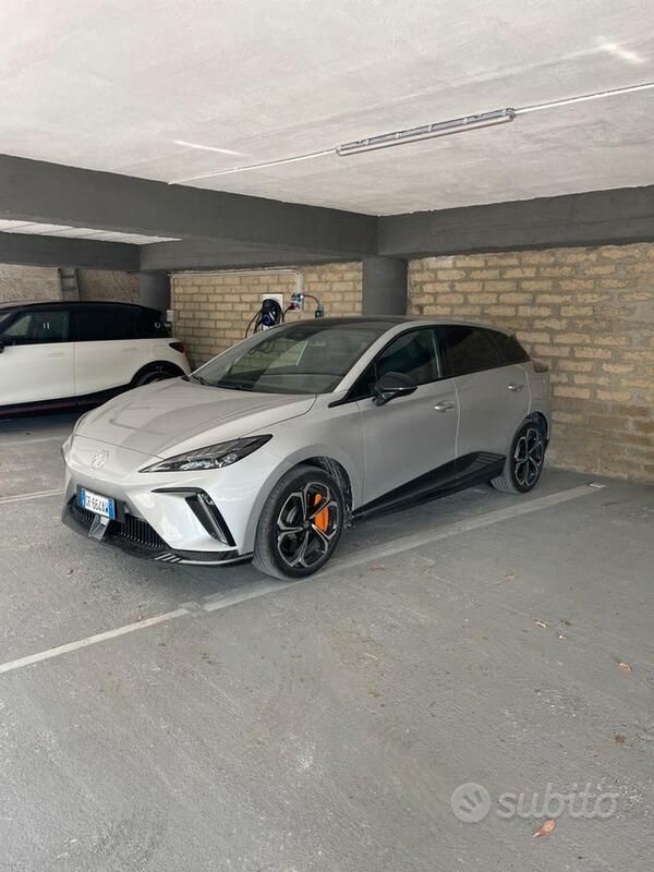 Usata MG MG4 EV 152 kW (207 CV) 2023 Utilitaria