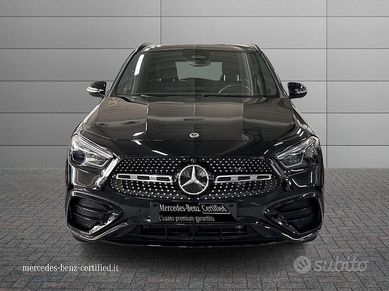 Usata Mercedes GLA200 AMG Line Premium Plus 150 CV (110 kW) 2025 Nero SUV
