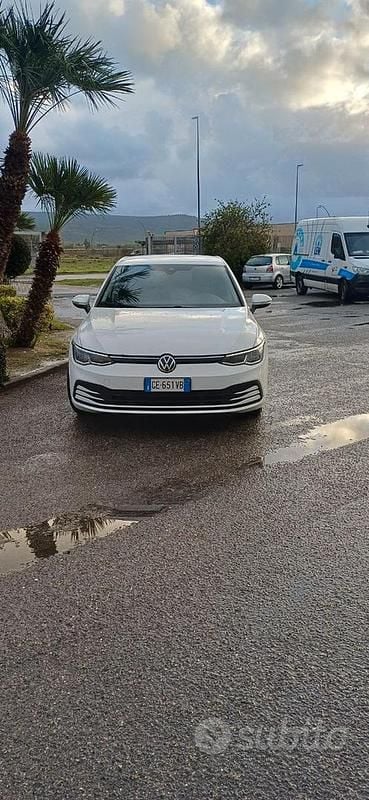 Usata VW Golf VIII 2021 Bianco Berlina