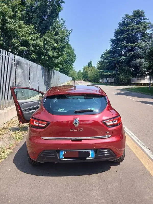 Usata Renault Clio IV Intens 90 CV (66 kW) 2017 Rosso Berlina